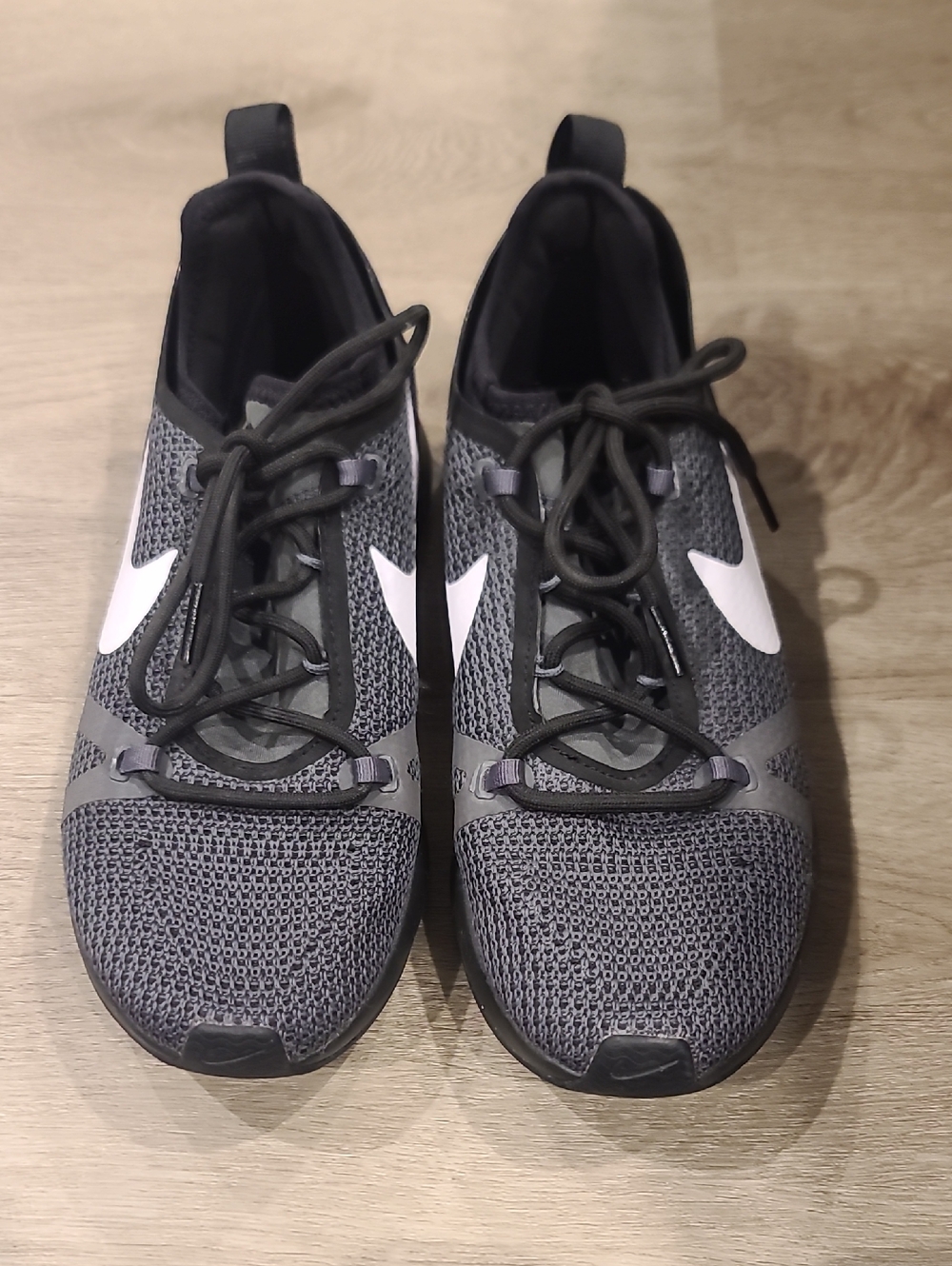 Nike Women's Dual Racer